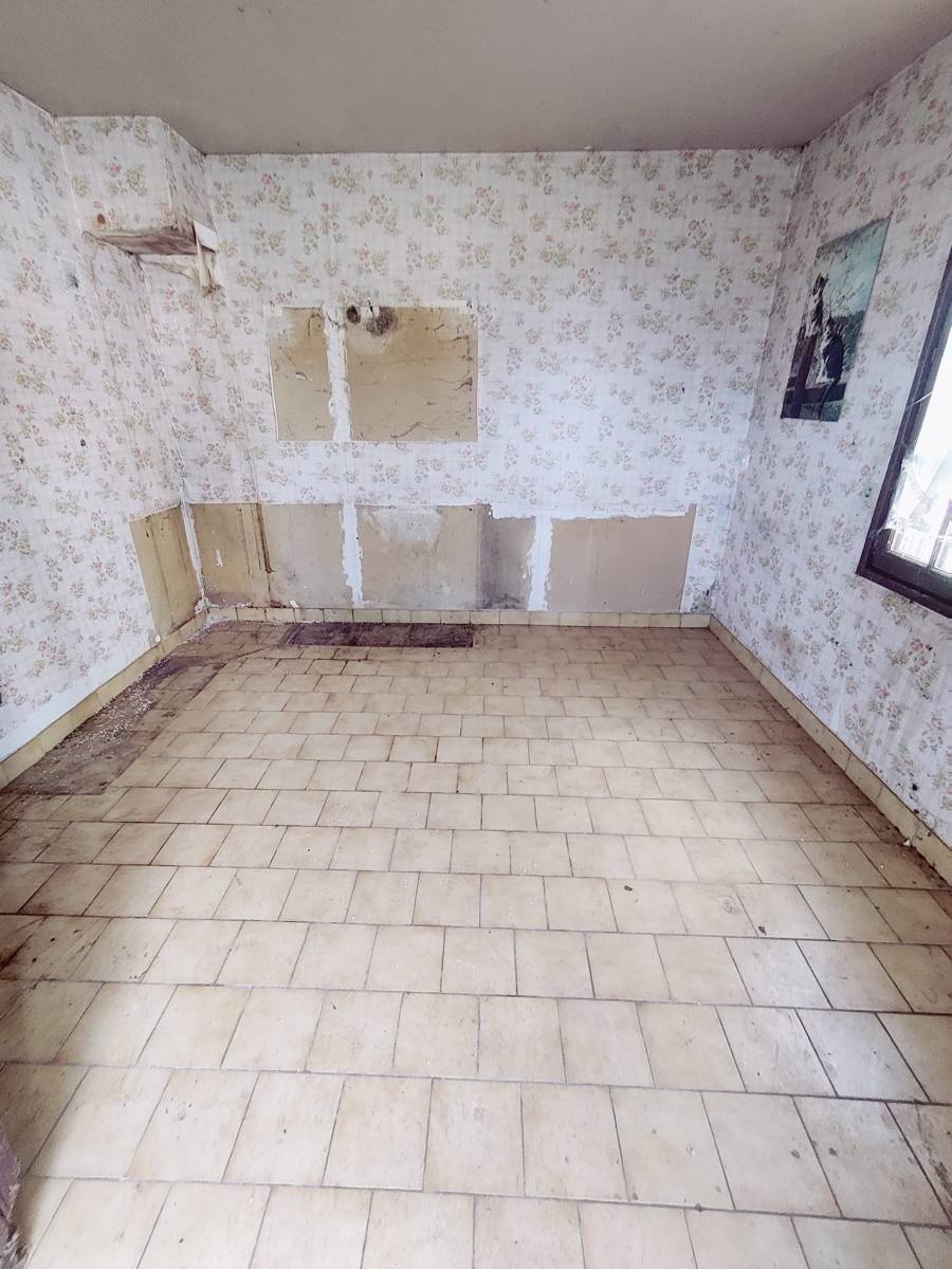 Démontage et enlèvement de vieilles cuisines en bois avec électroménagers près d’Yvetot : débarras pour recyclage